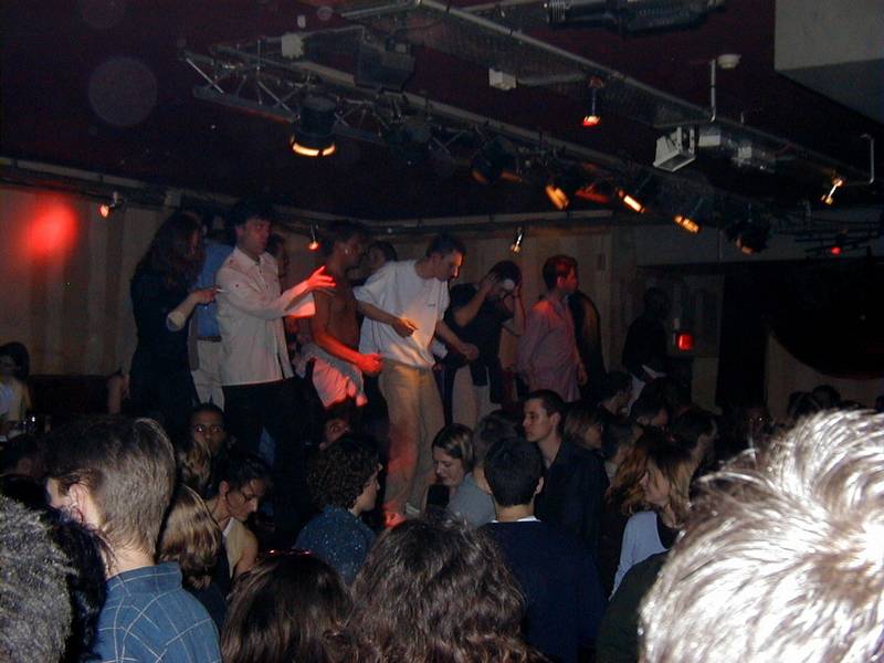 GloboAvril2000-010.jpg